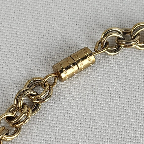 Vintage Caravelle Back & Gold Tone Pendant Watch Necklace 7 jewels - Picture 9 of 11